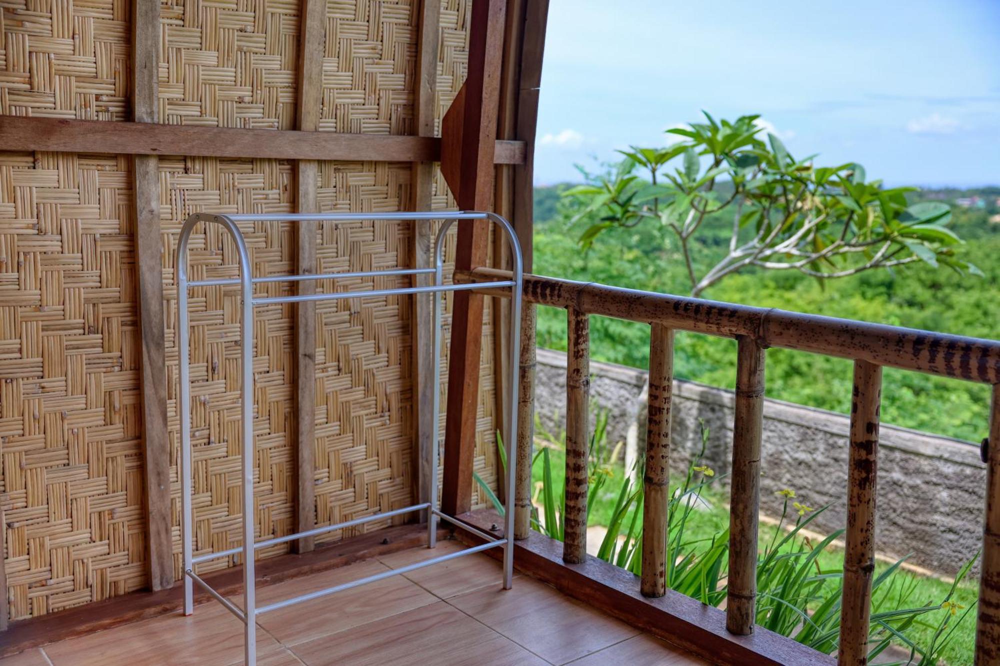 D Sebuluh Bungalow Batumadeg Номер фото
